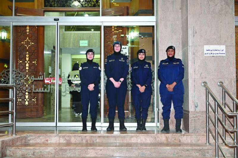 
شرطة نسائية تشارك في تأمين المجالس الحسينية
