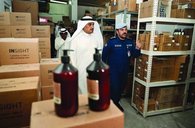 
جولة في مخزن يفتقد للاشتراطات الفنية والإطفاء