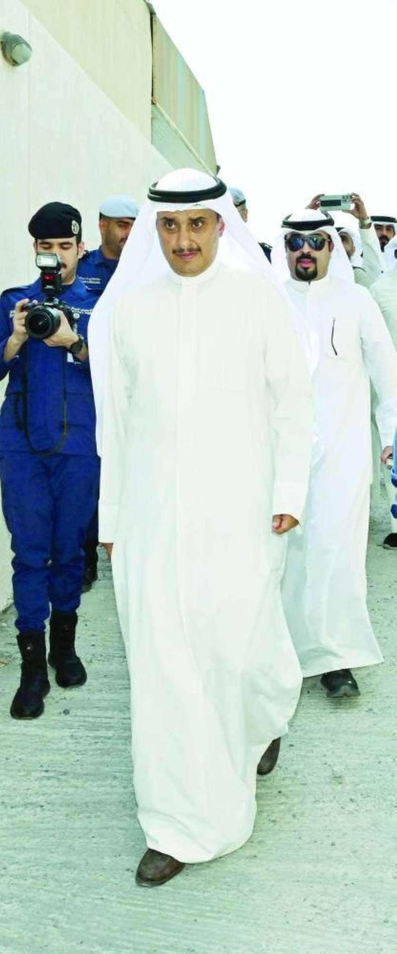 
المنفوحي خلال قيادته الجولة التفتيشية صباح أمس	 (تصوير أسعد عبدالله)