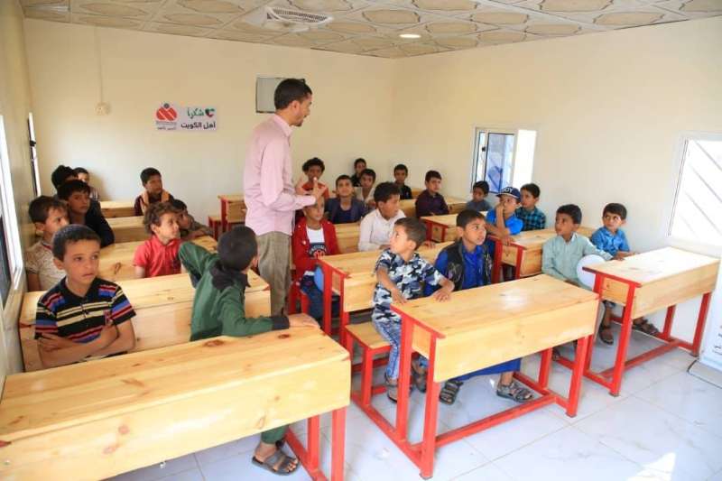 افتتاح مدرسة للنازحين وتأسيس اثنتين أخريين في اليمن بتمويل كويتي