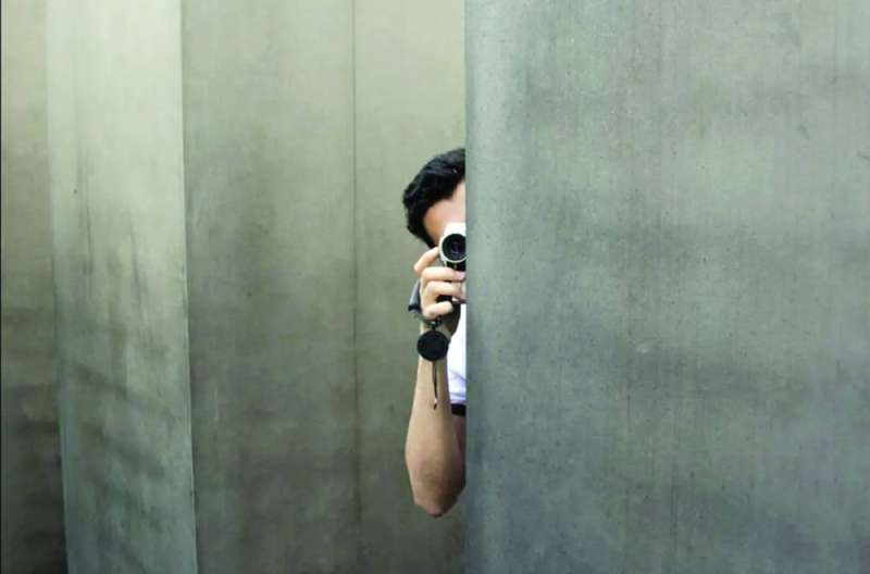 تحذيرات قانونية من التصوير من دون إذن