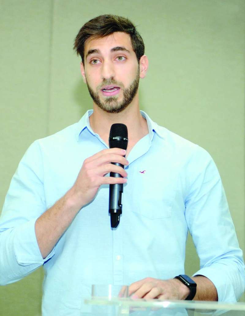 محمد صفوري متحدثاً
