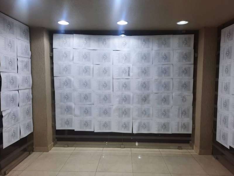 كشوف الناخبين في المخافر (تصوير: أسعد عبد الله)