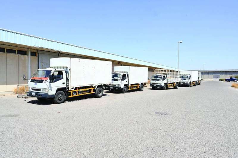 سيارات التوريدات... استنفار كامل لتزويد المدارس باحتياجاتها
