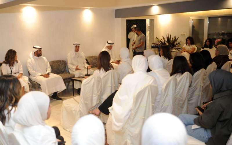 السعدون متحدثا أمام الضيوف