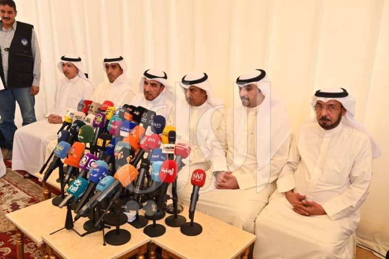 كتلة النواب الخمسة خلال مؤتمر صحافي 