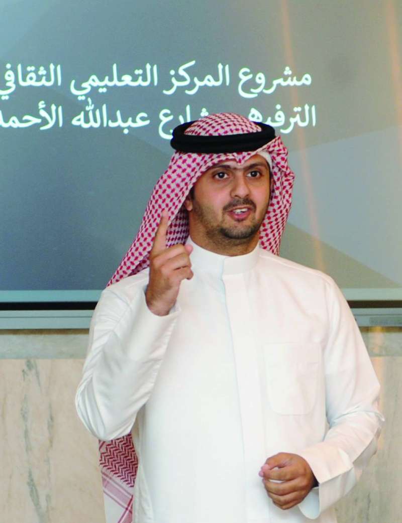 شرح من أحد المهندسين عن مشروع المركز التعليمي الثقافي الترفيهي في شارع عبدالله الأحمد