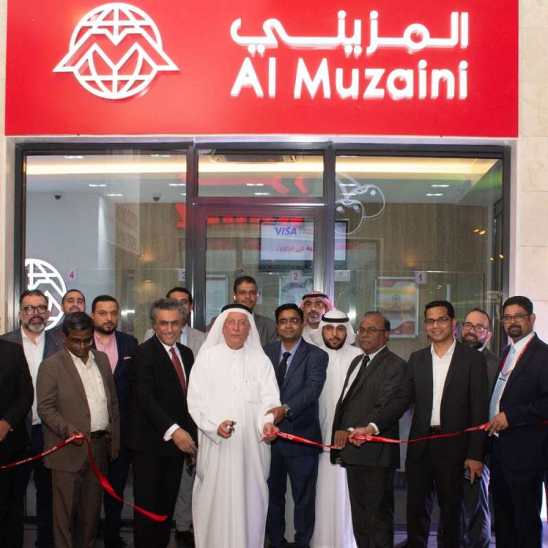 قص شريط الافتتاح