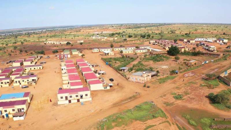 إحدى القرى التي تكفلت ببنائها الهيئة الخيرية في النيجر	 