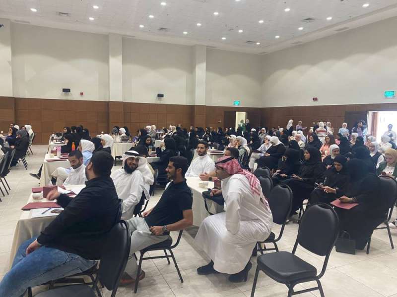 جانب من الدورة