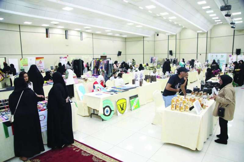 جانب من المعرض المرافق لمنتدى الأسرة الخليجية