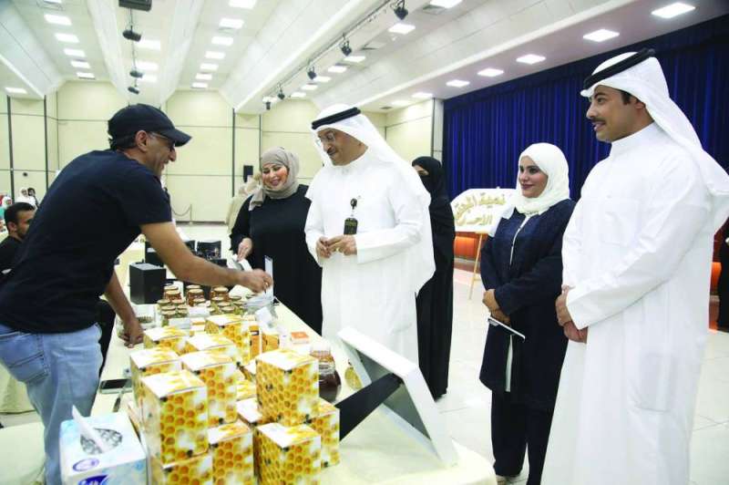 جولة على أقسام المعرض
