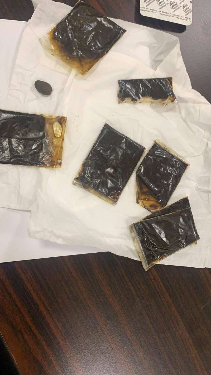 أكياس الحشيش المضبوطة