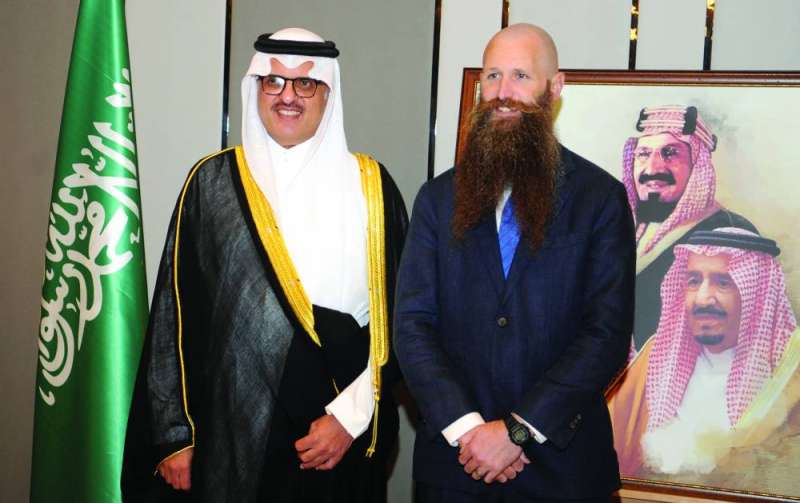 السفير السعودي والقائم بالأعمال الأميركي بالإنابة جيم هولتسنايدر