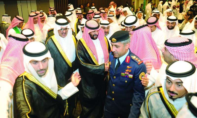 طلال الخالد مشاركاً السفير السعودي تلقي التهاني