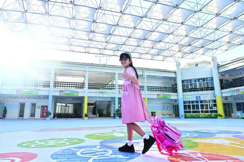 مواصلة مشوار التعليم	 (تصوير أسعد عبدالله)