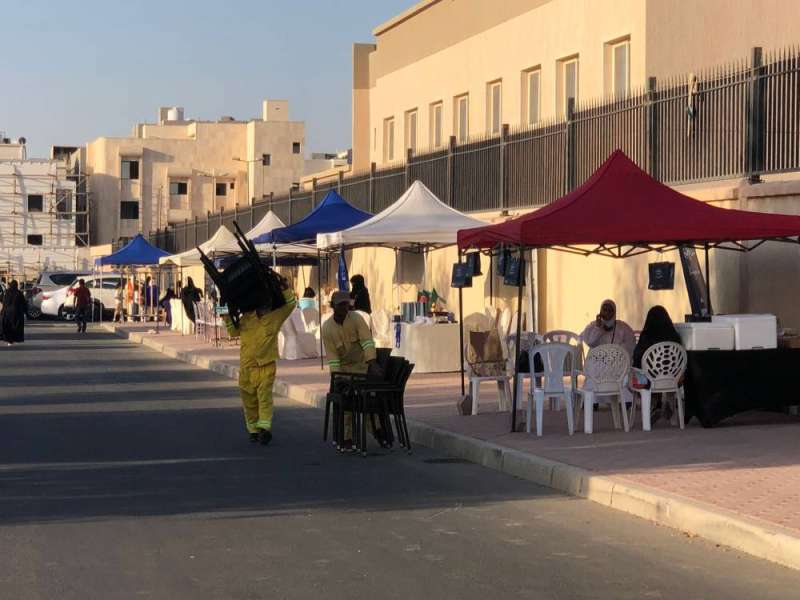 الداخلية والبلدية دعت مندوبي مرشحين نصبوا خياماً أمام مدرسة سلمان الفارسي في الأندلس إلى إزالتها قبل مصادرتها 