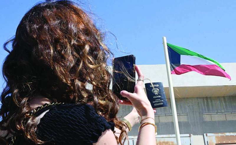 
صوت المرأة يحدث الفارق في «الثالثة» 	(تصوير نايف العقلة)
