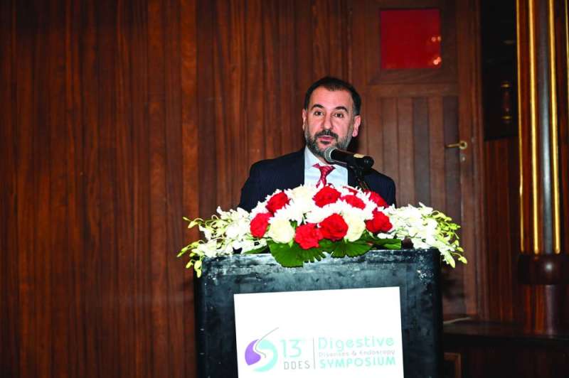 الدكتور جابر العلي متحدثاً