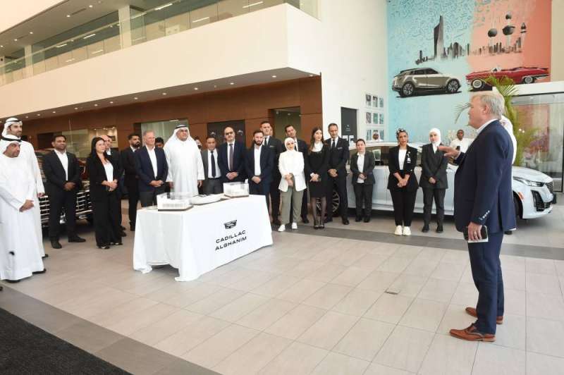 هارفي متحدّثاً