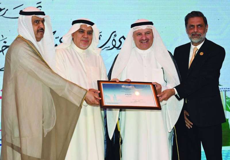 ومختار الشامية يتسلّم شهادة الاعتماد بحضور حفيظ ومحافظ حولّي 