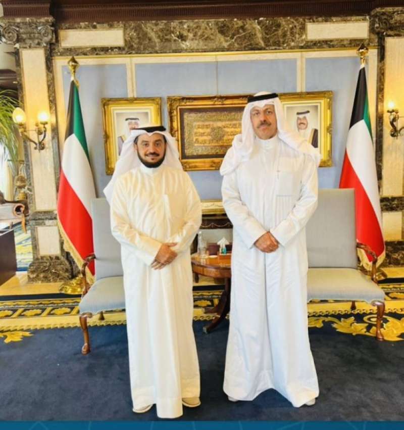 سمو رئيس مجلس الوزراء مع الحويلة