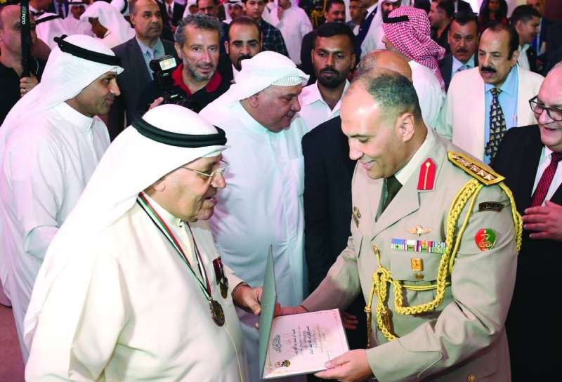  العميد رجب مكرما أحد المحاربين الكويتيين المشاركين في حرب أكتوبر