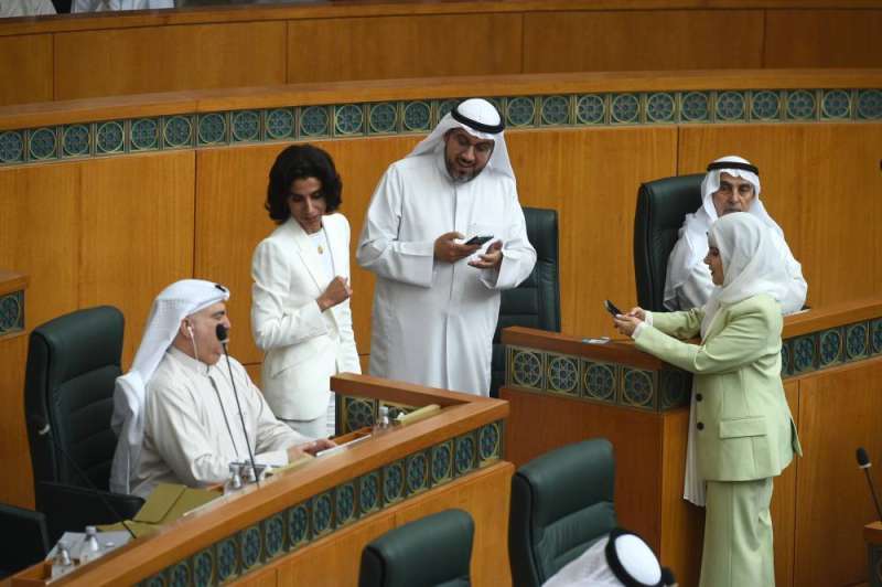 حديث نيابي خلال الجلسة