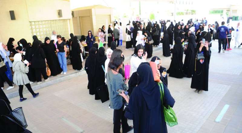 حضور كبير من الطالبات