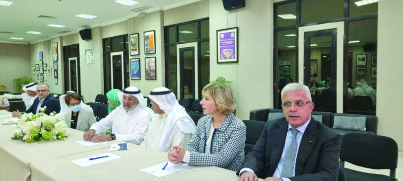 السفير رامي طهبوب وحرمه ريما الخالدي وعدد من الحضور 