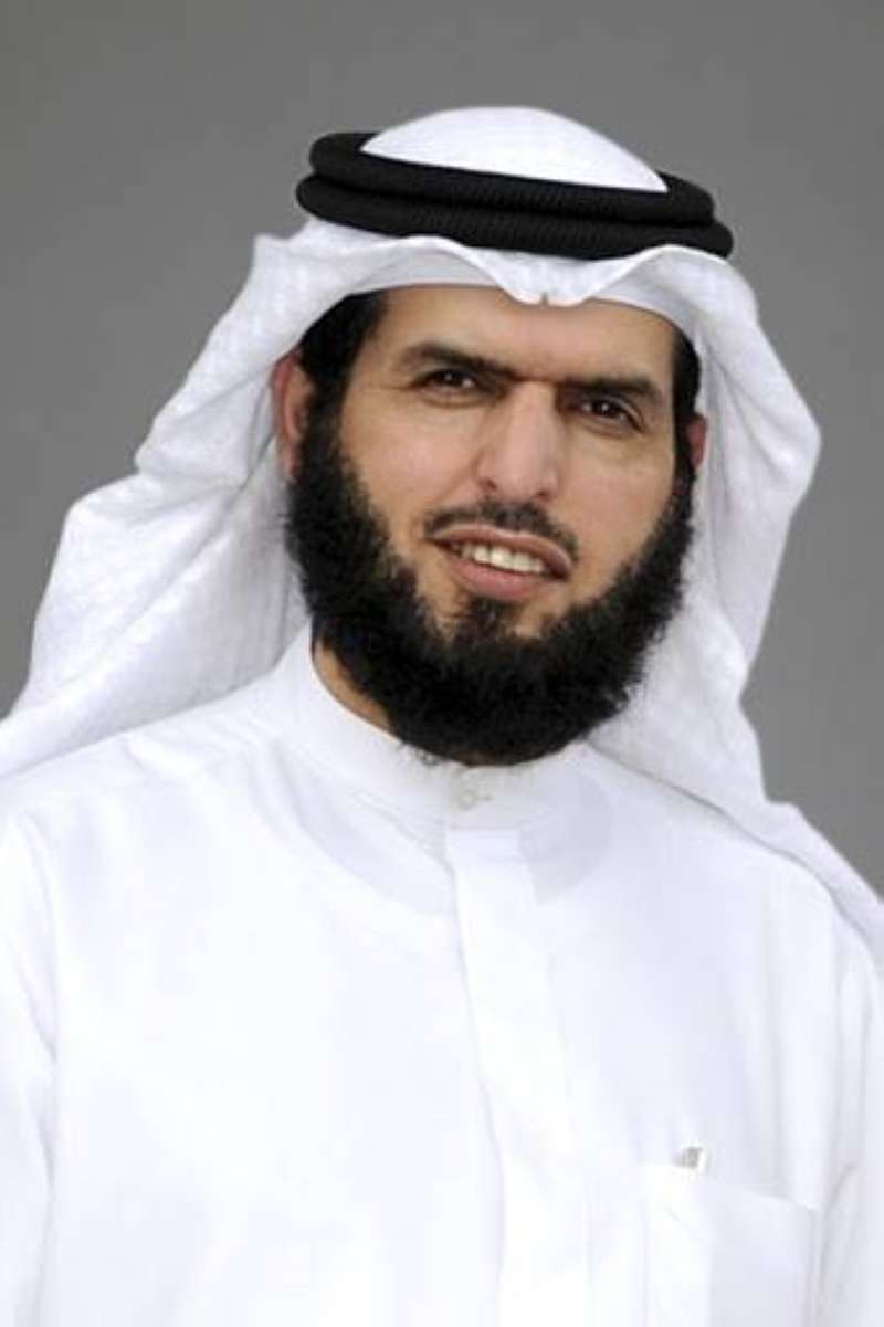 عادل الدمخي