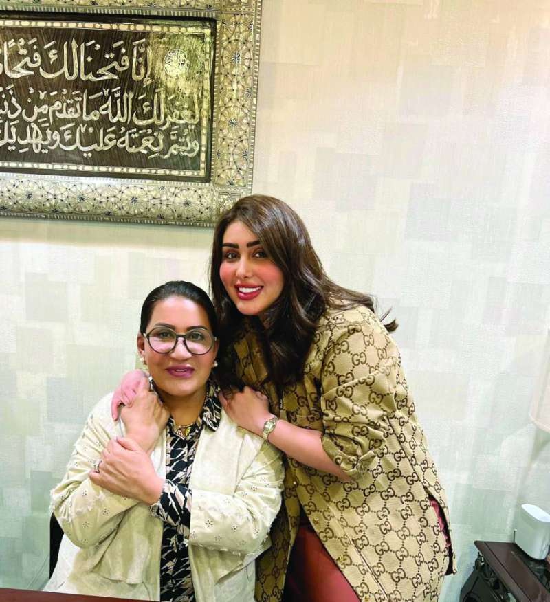 الكندري مع سعاد عبدالله