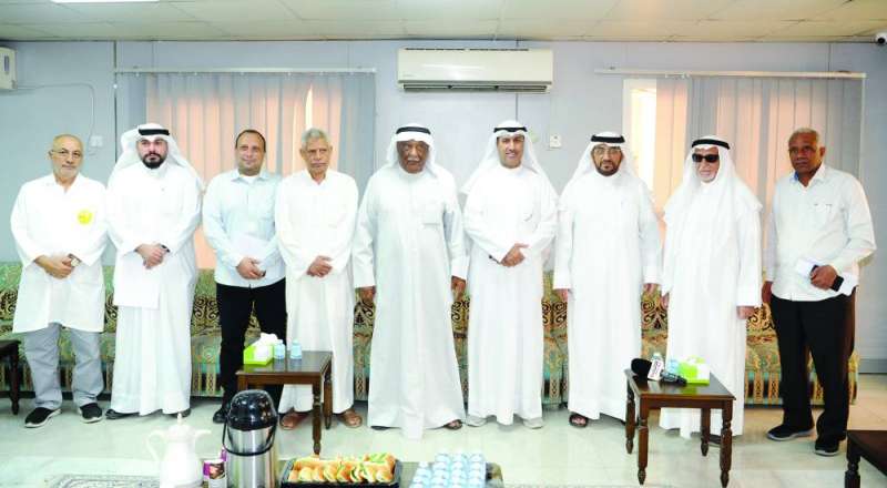 
القريفة متوسطاً رئيس وأعضاء الاتحاد	(تصوير سعود سالم)
