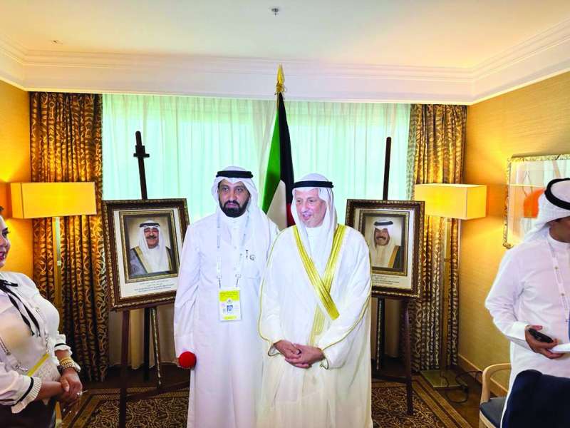 
وزير الخارجية والزميل غانم السليماني
