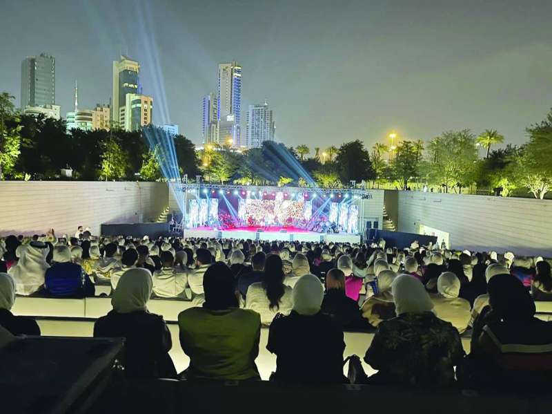 من حفل خالد بن حسين 