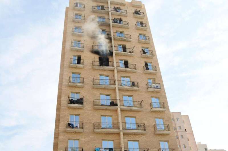 السيطرة على حريق عمارة في حولي