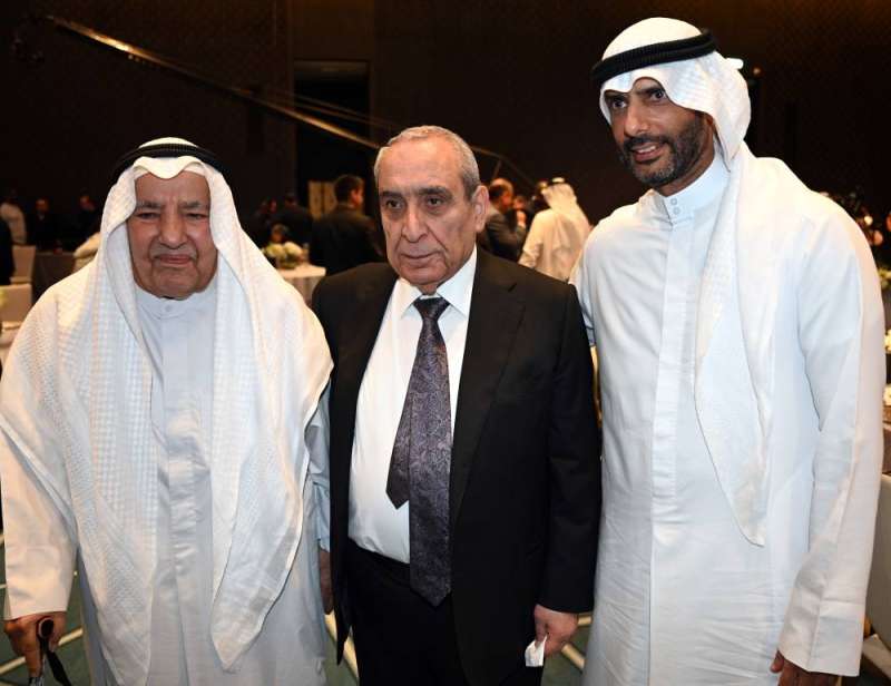 علي الغانم وجمال الدين وخالد الغانم (تصوير نايف العقلة)