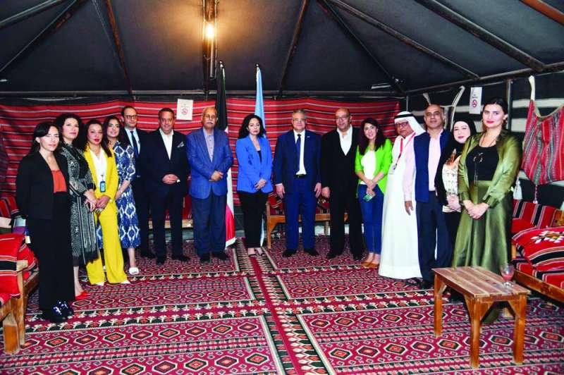  طارق الشيخ ومارغريت الحلو وعدد من الإعلاميين وموظفي الأمم المتحدة بالكويت