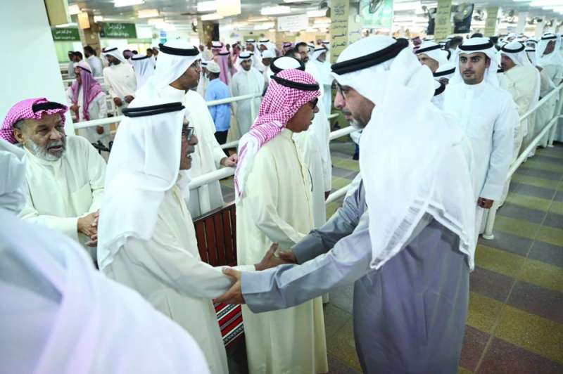 
محمد العبدالله مقدماً واجب العزاء