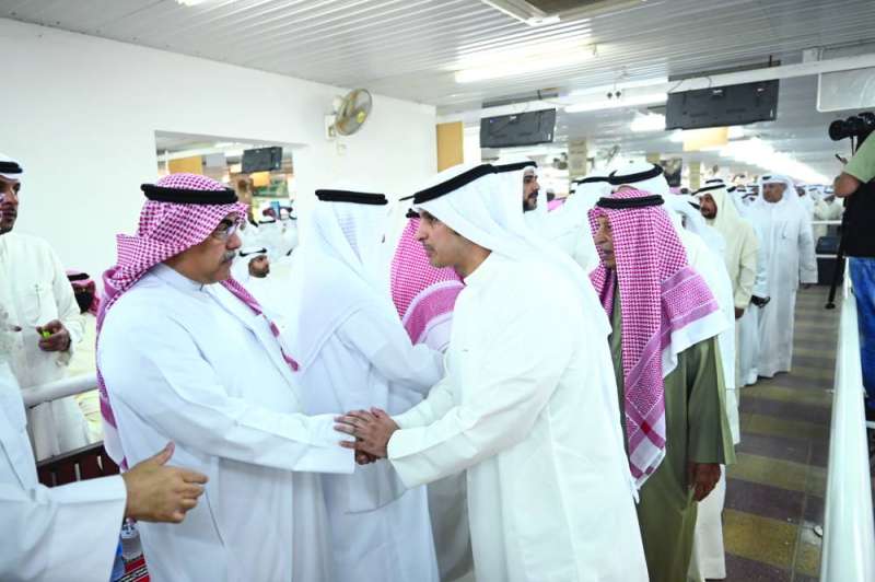 
وزير الإعلام معزياً