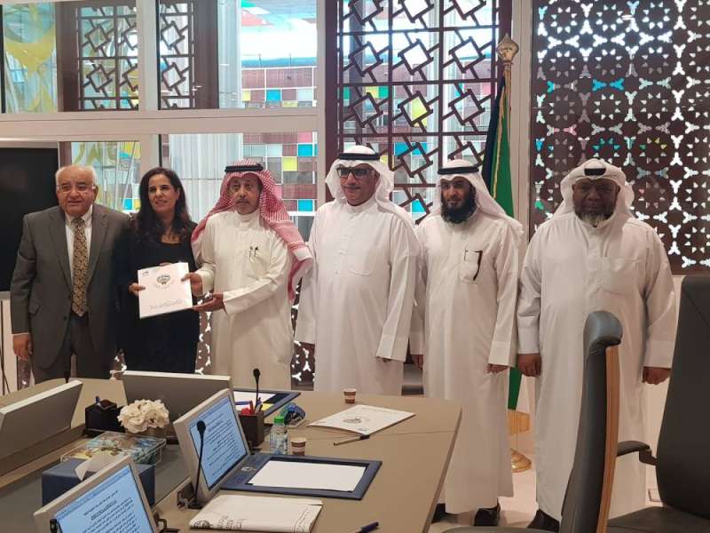 السبيعي خلال حفل التوقيع 