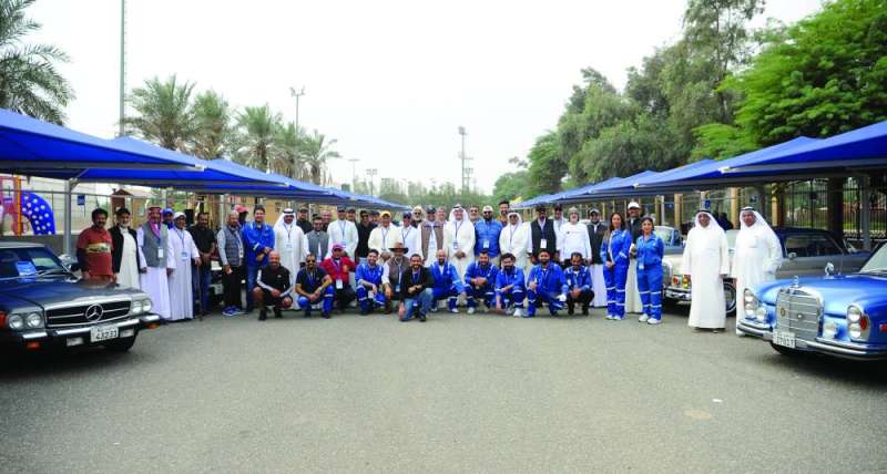 لقطة جماعية لملاك مرسيدس واللجنة المنظمة 