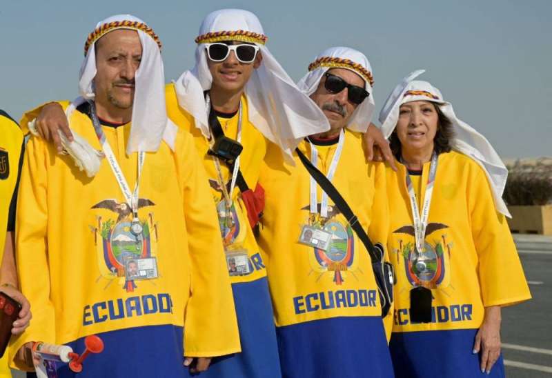 جمهور إكوادوري بعقال قطري