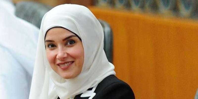 الدكتورة جنان بوشهري