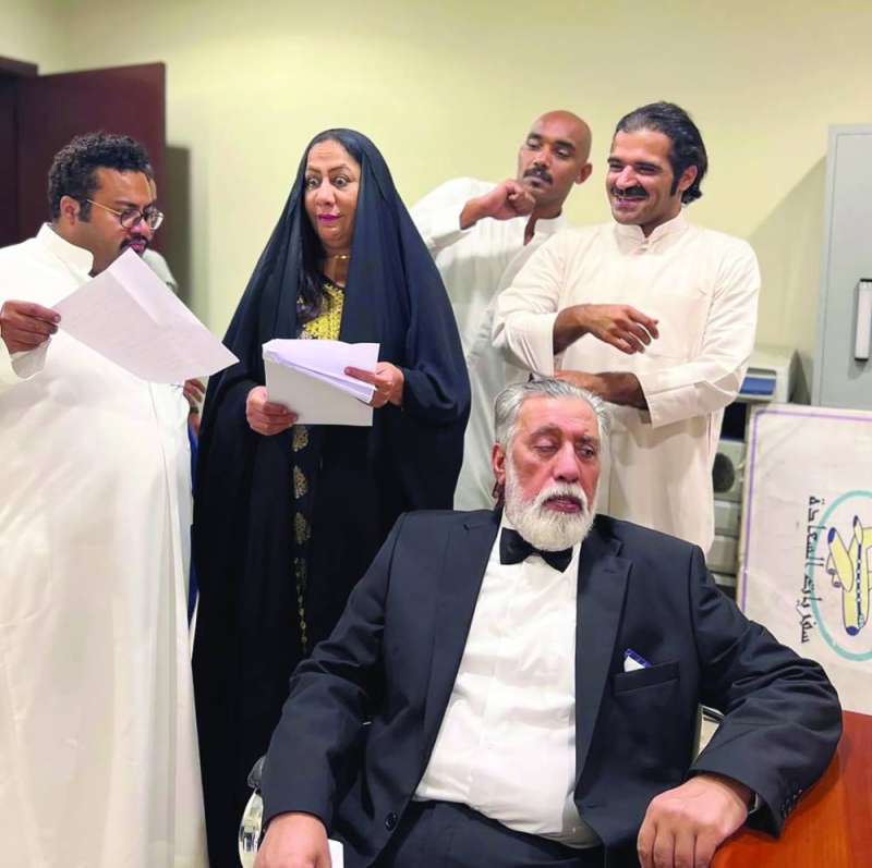 الجسمي مع أبطال «بطن وظهر»