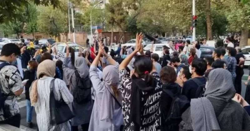 صورة تداولتها مواقع التواصل لاحتجاجات في إيران