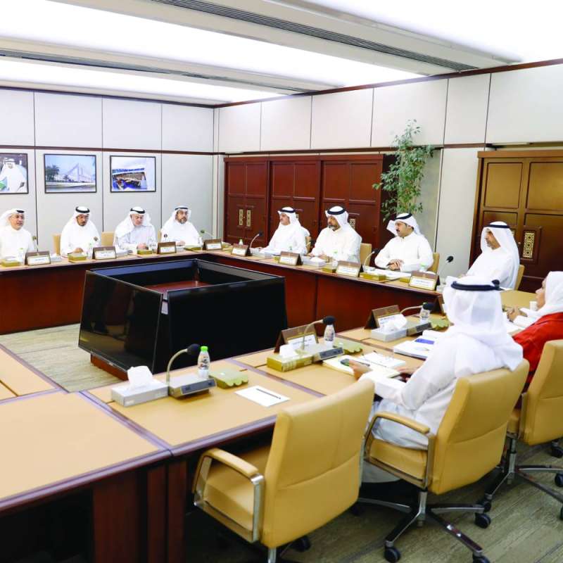 من اجتماع اللجنة الصحية