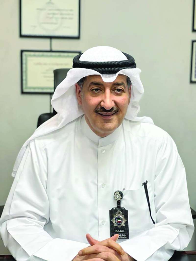 عادل القلاف
