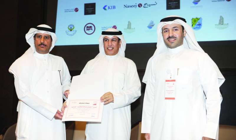 
تكريم عضو الجمعية أحمد الماجدي