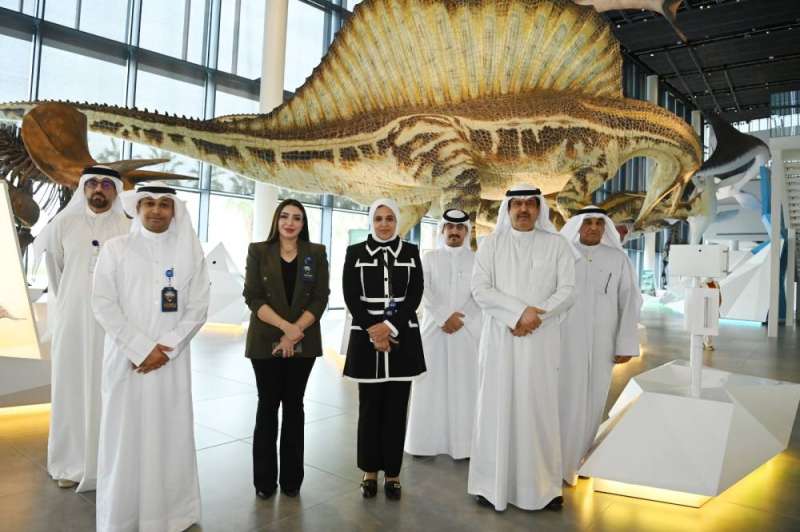 جانب من زيارة محافظ حولي إلى مركز عبدالله السالم الثقافي   